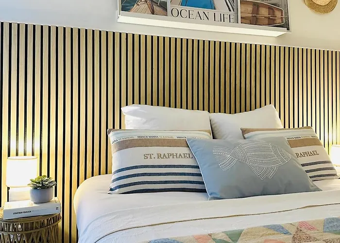 Daire La O'brise - Close To And Center